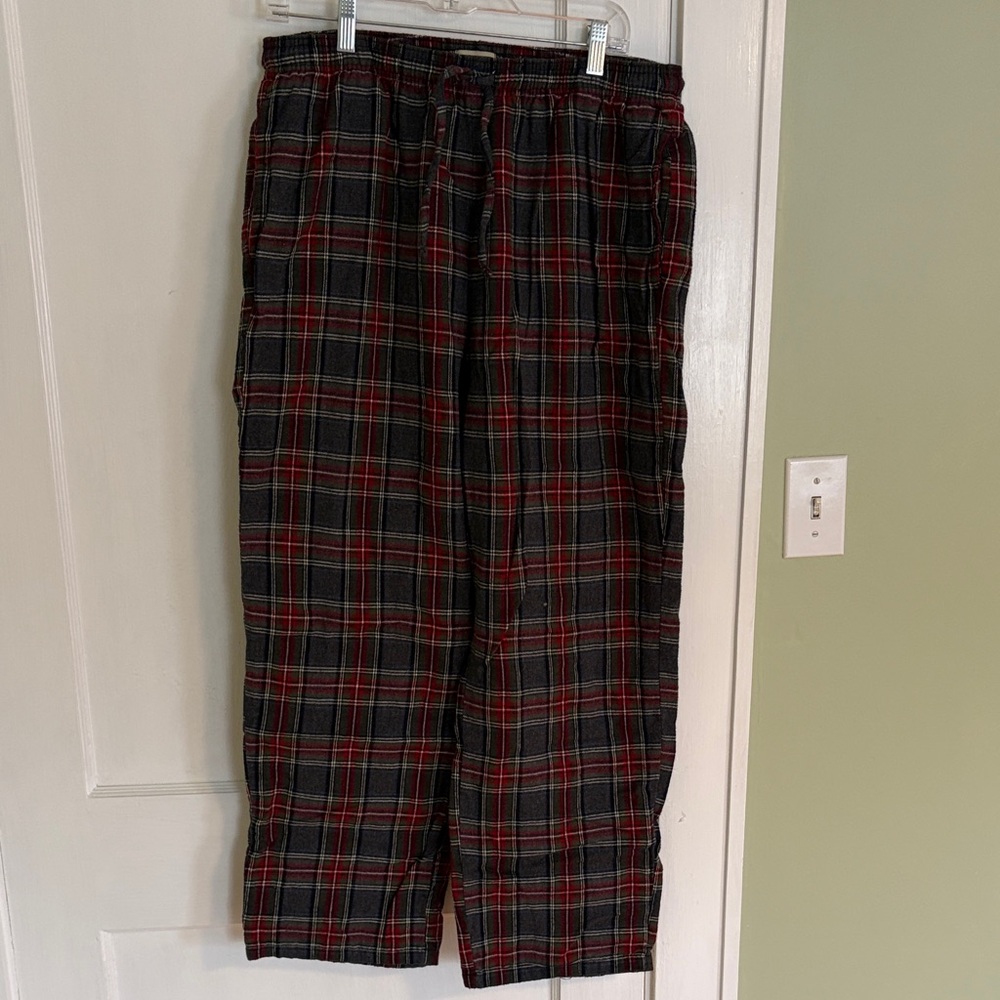LL Bean men’s flannel pajama pants, L